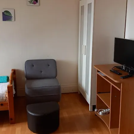 Entre Gare Et Cathedrale